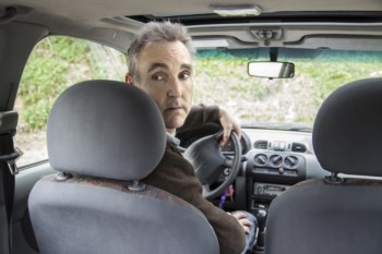 Umdrehen im Auto